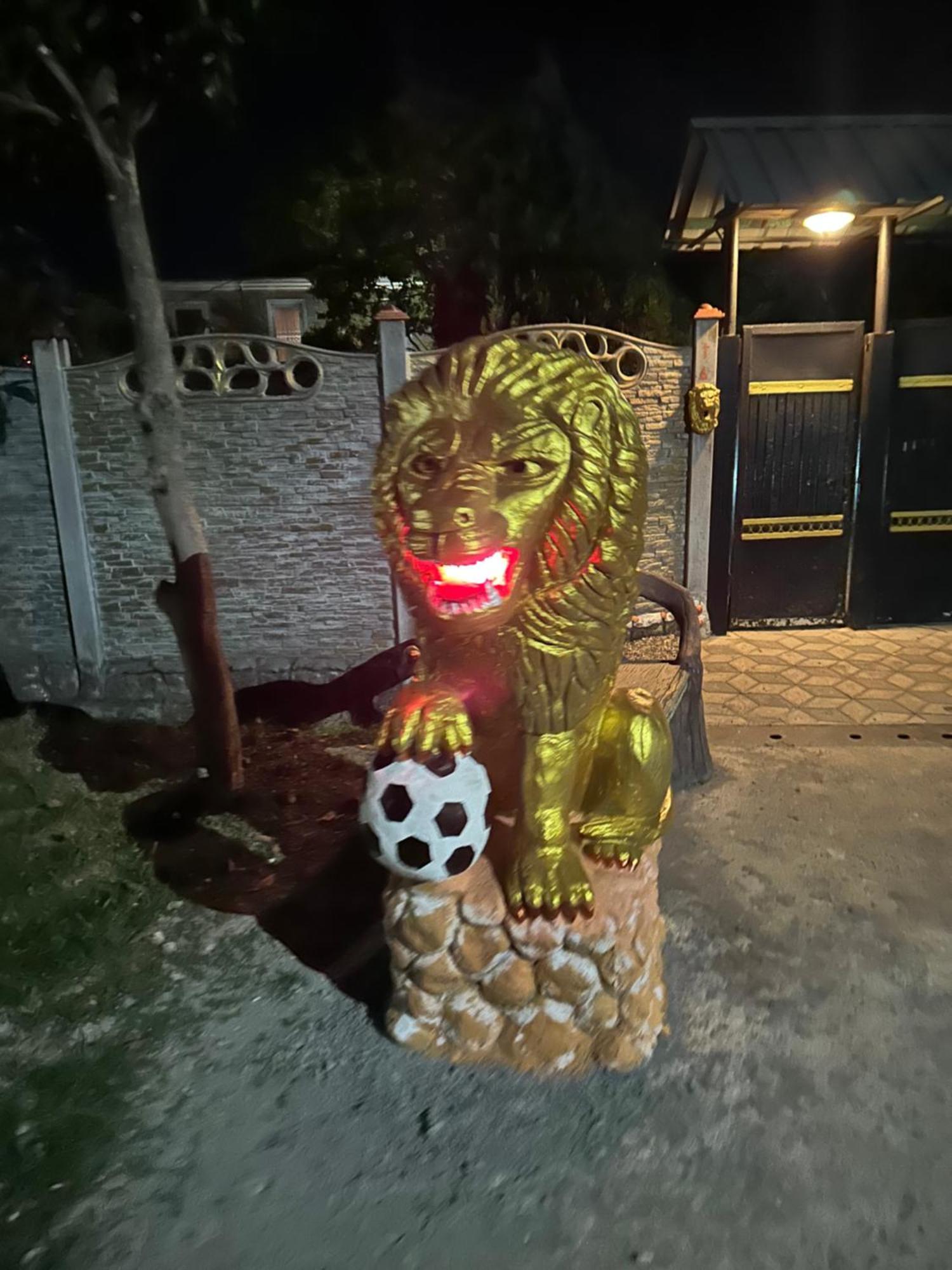 شقة Rezo'S Ranch Samtredia المظهر الخارجي الصورة